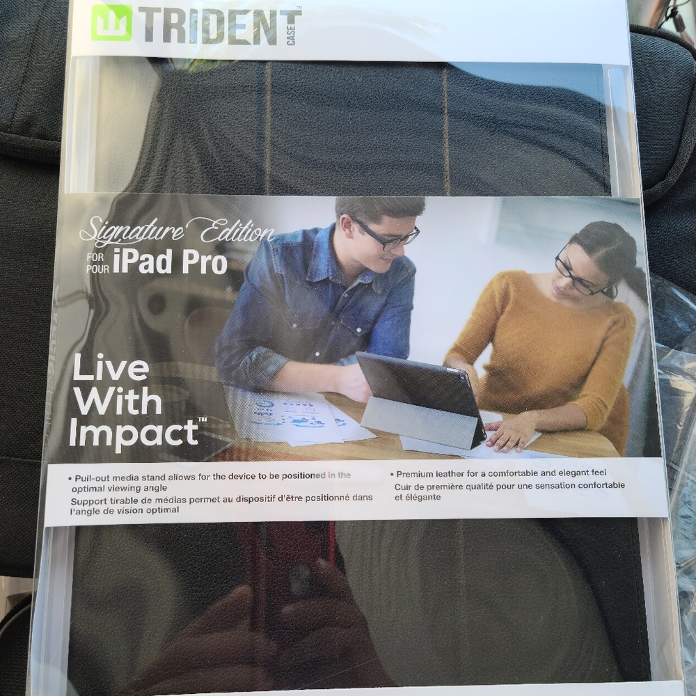 I sell bags for computers, protectors for tablets